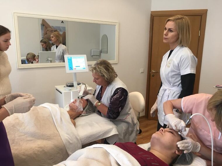 Facial treatment with the Infinity platform
